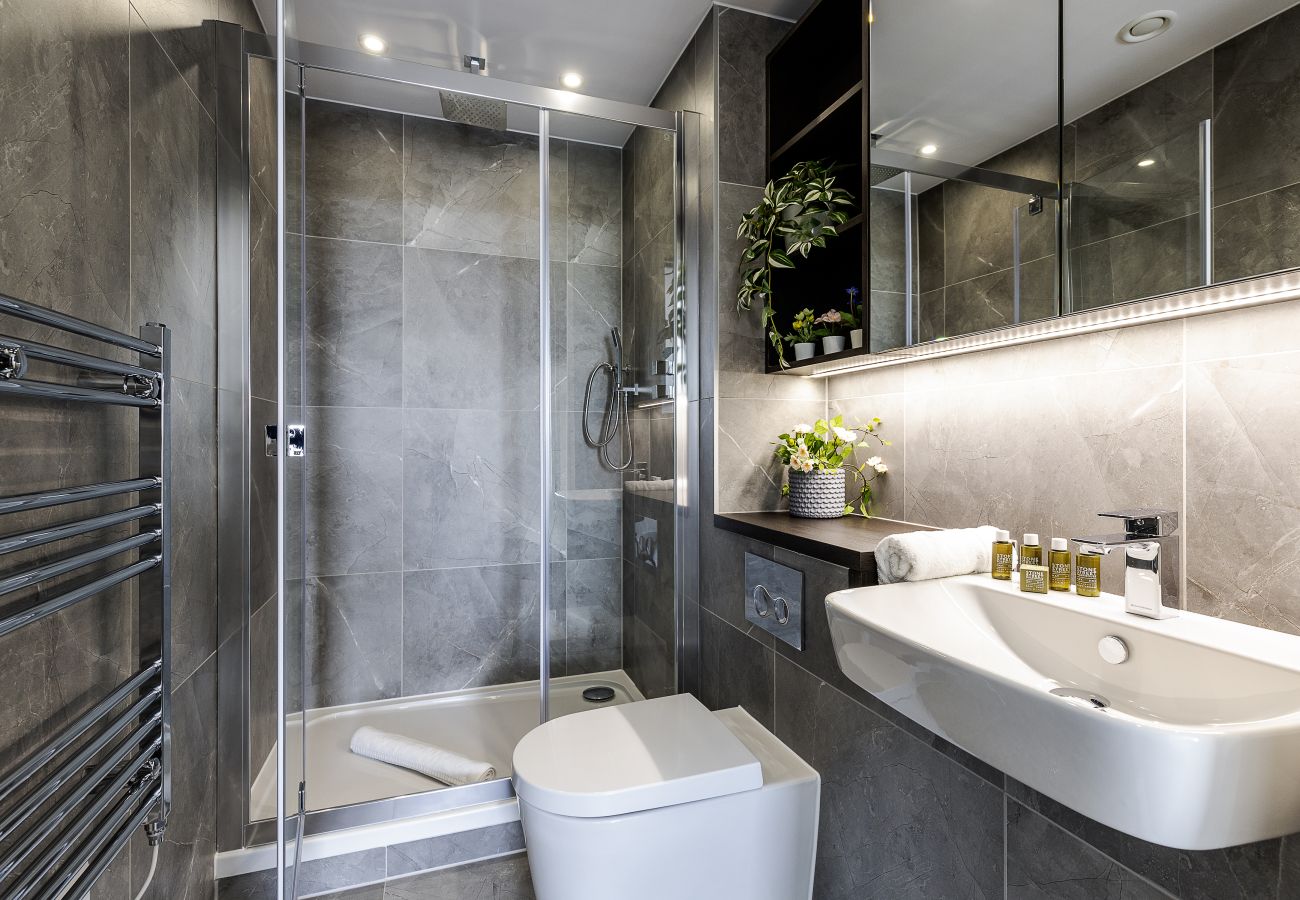 Apartment in London - Edmund Point - 909