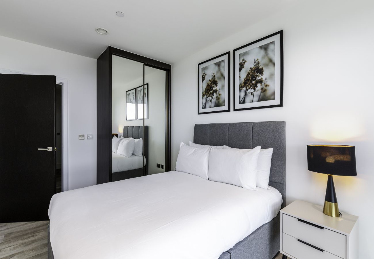 Apartment in London - Icon Tower - 4306