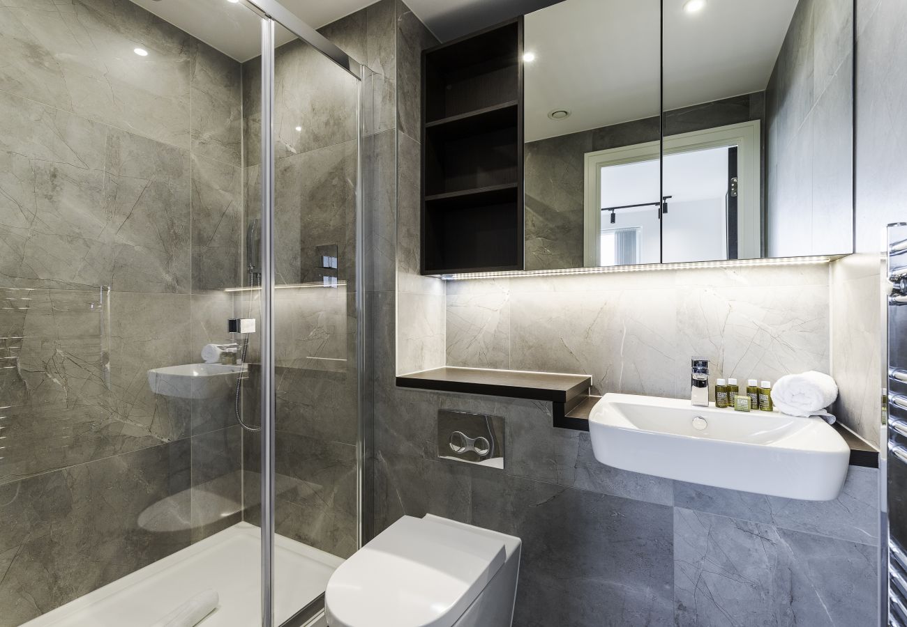 Apartment in London - Icon Tower - 4306