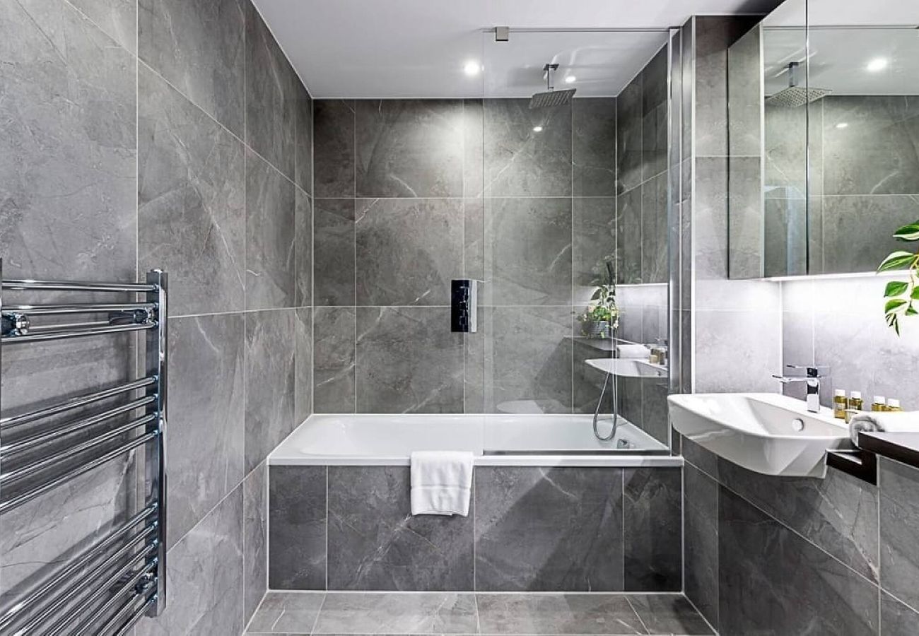 Apartment in London - Edmund Point - 906