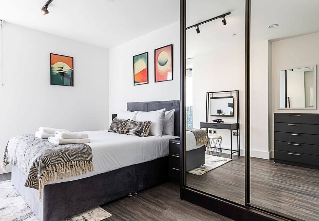 Apartment in London - Edmund Point - 902