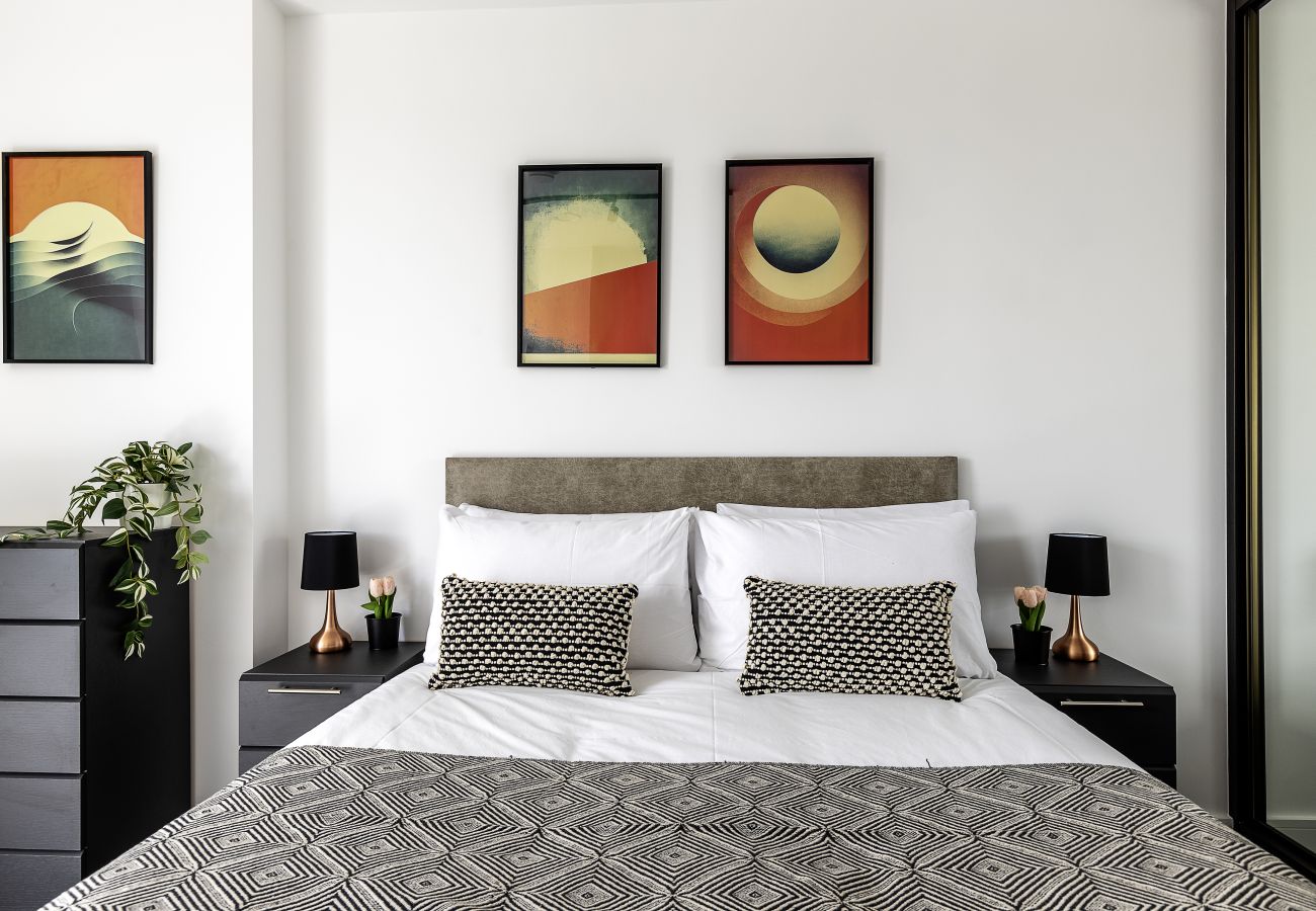 Apartment in London - Edmund Point - 905