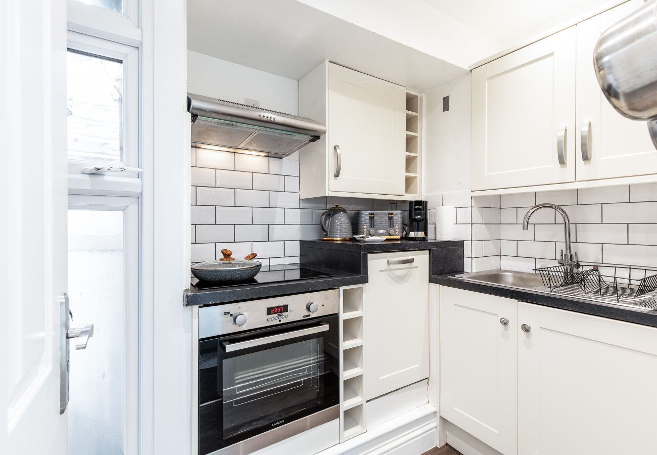 Apartment in London - Portland Road - Flat 1