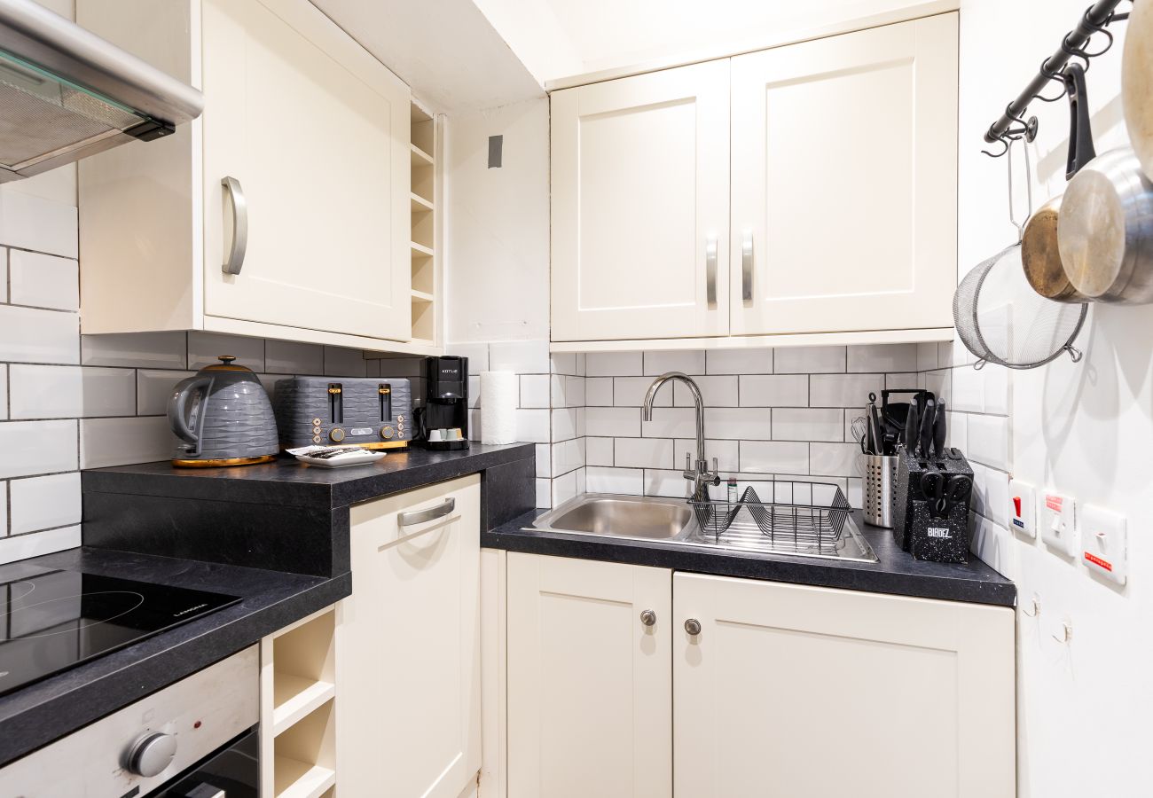 Apartment in London - Portland Road - Flat 1