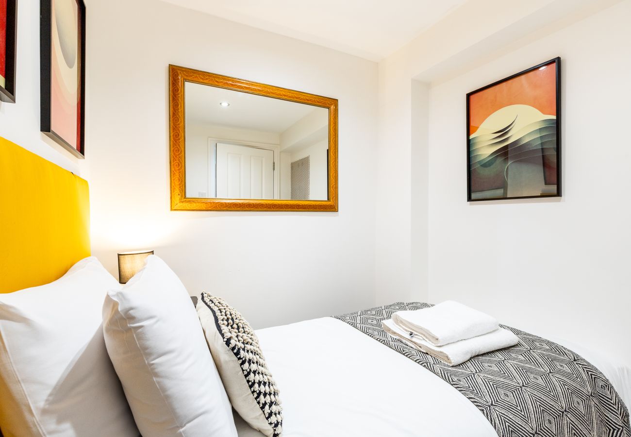 Apartment in London - Portland Road - Flat 1