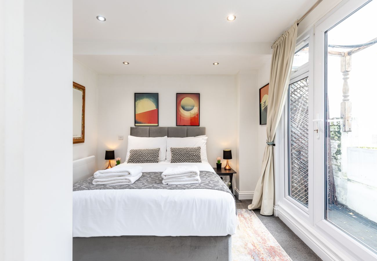 Apartment in London - Portland Road - Flat 1
