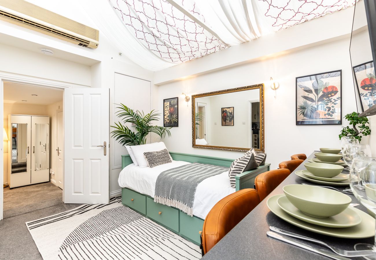 Apartment in London - Portland Road - Flat 1