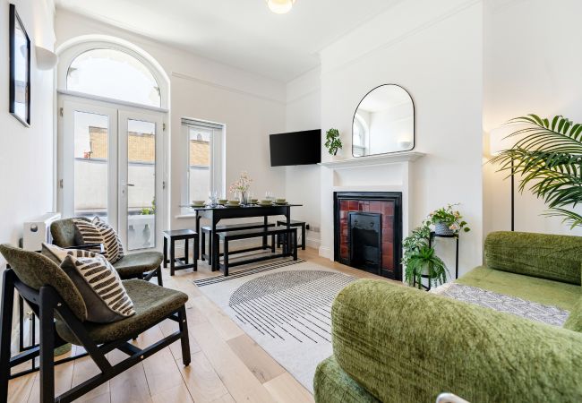 Apartment in London - Royal Oak II - 2 Bedrooms + Sofa Bed